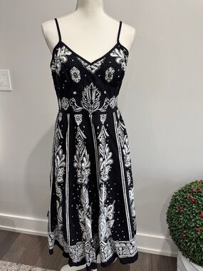 Magic Black & White Paisley Midi Slip Dress Sz M
